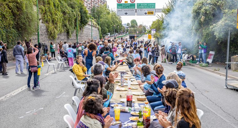 2, 560 km de banquet et d’humanité entre Saint-Ouen et Saint-Denis