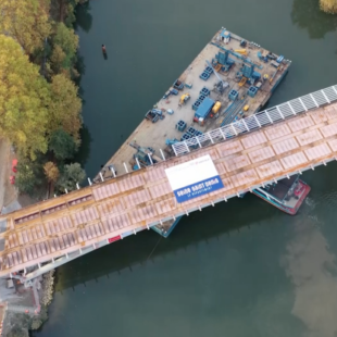 Pont du Village des Athlètes : découvrez en vidéo l’opération hors-norme