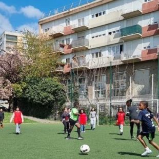 Avec Sine Qua Non, les city stades se féminisent