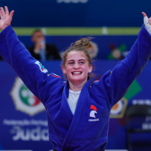 Alyssia Poulange, championne d’Europe cadettes de judo