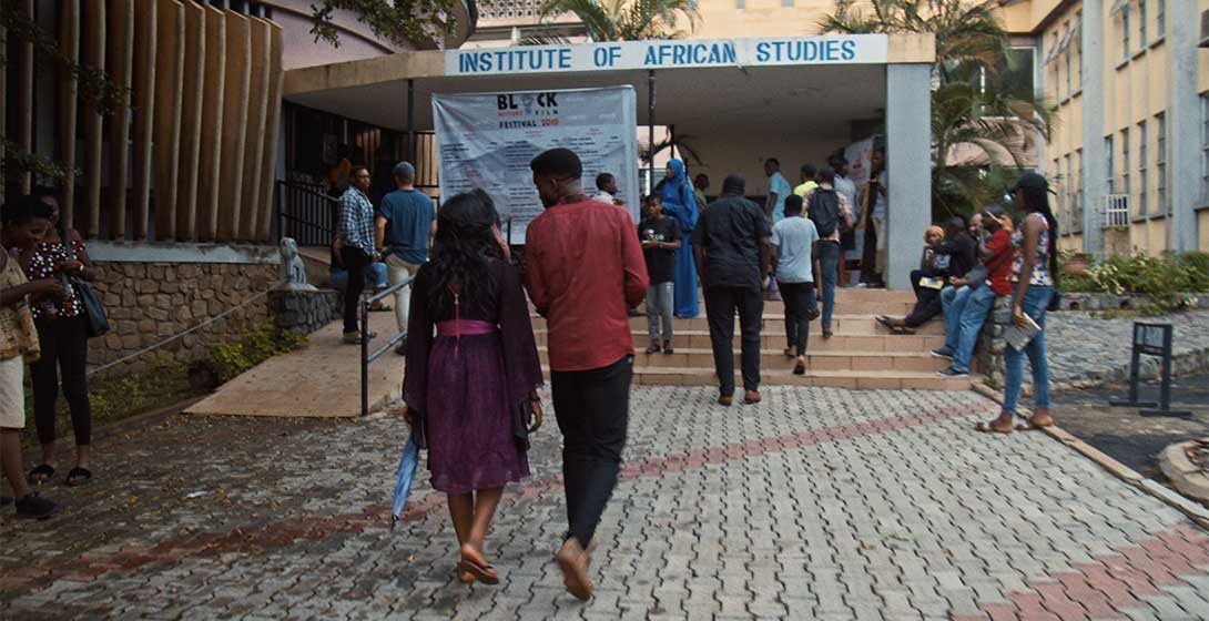 De Sevran à Ibadan, la beauté du quotidien dans l’oeil d’Alain Kassanda